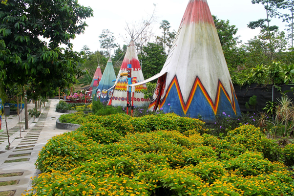 KAMPUNG INDIAN KEDIRI