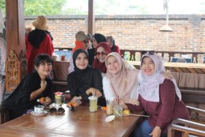 foto-saat-game-kumpul-keluarga