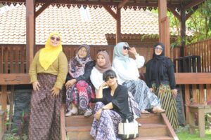 foto-saat-game-kumpul-keluarga
